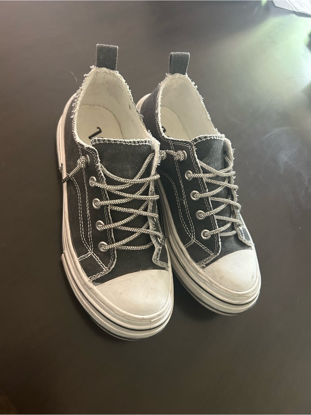 Grey Canvas sparkly Laces Sneakers